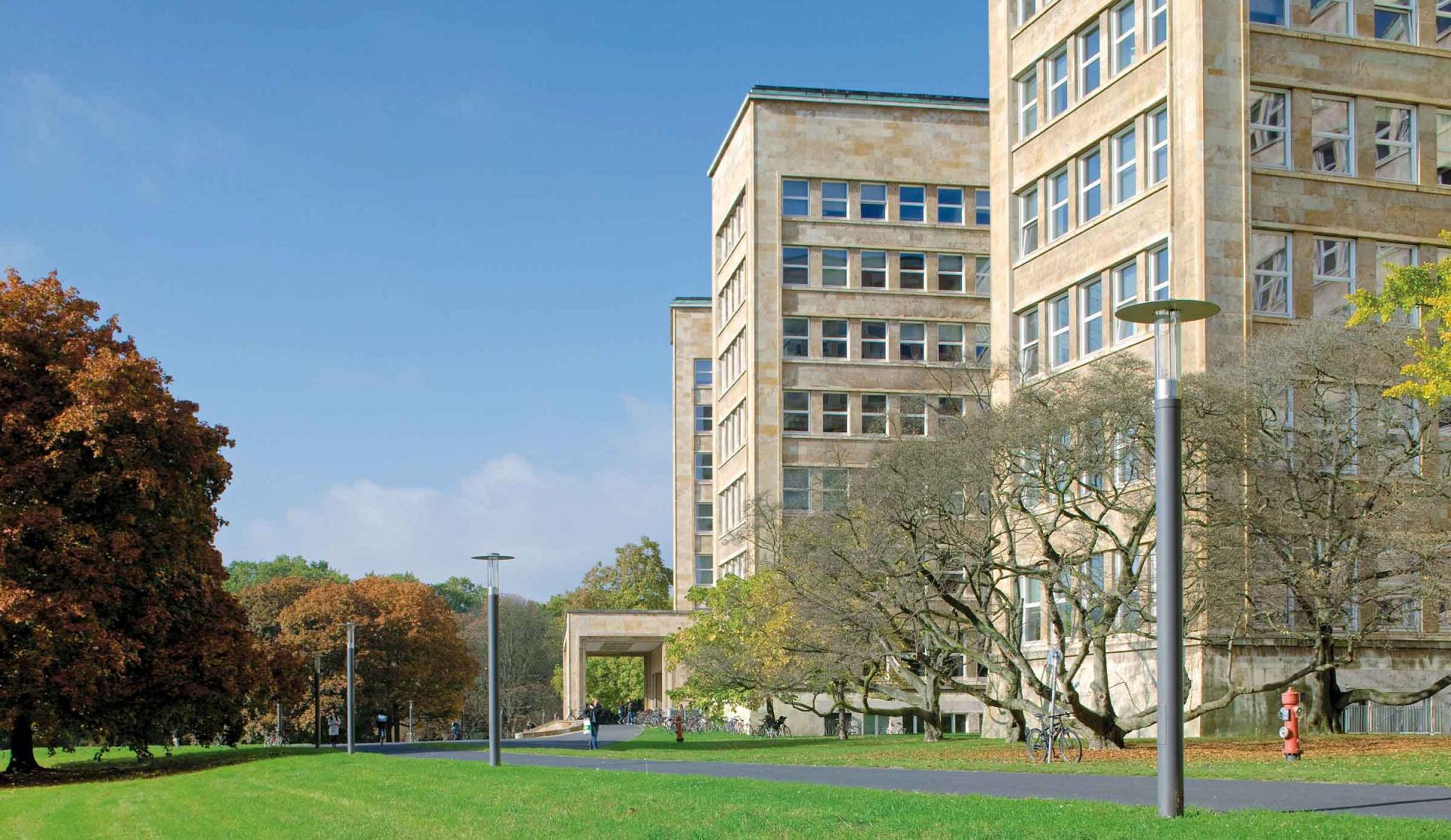 Campus Westend Frankfurt/Main, Deutschland TRILUX Campus Westend Frankfurt/Main, Deutschland TRILUX