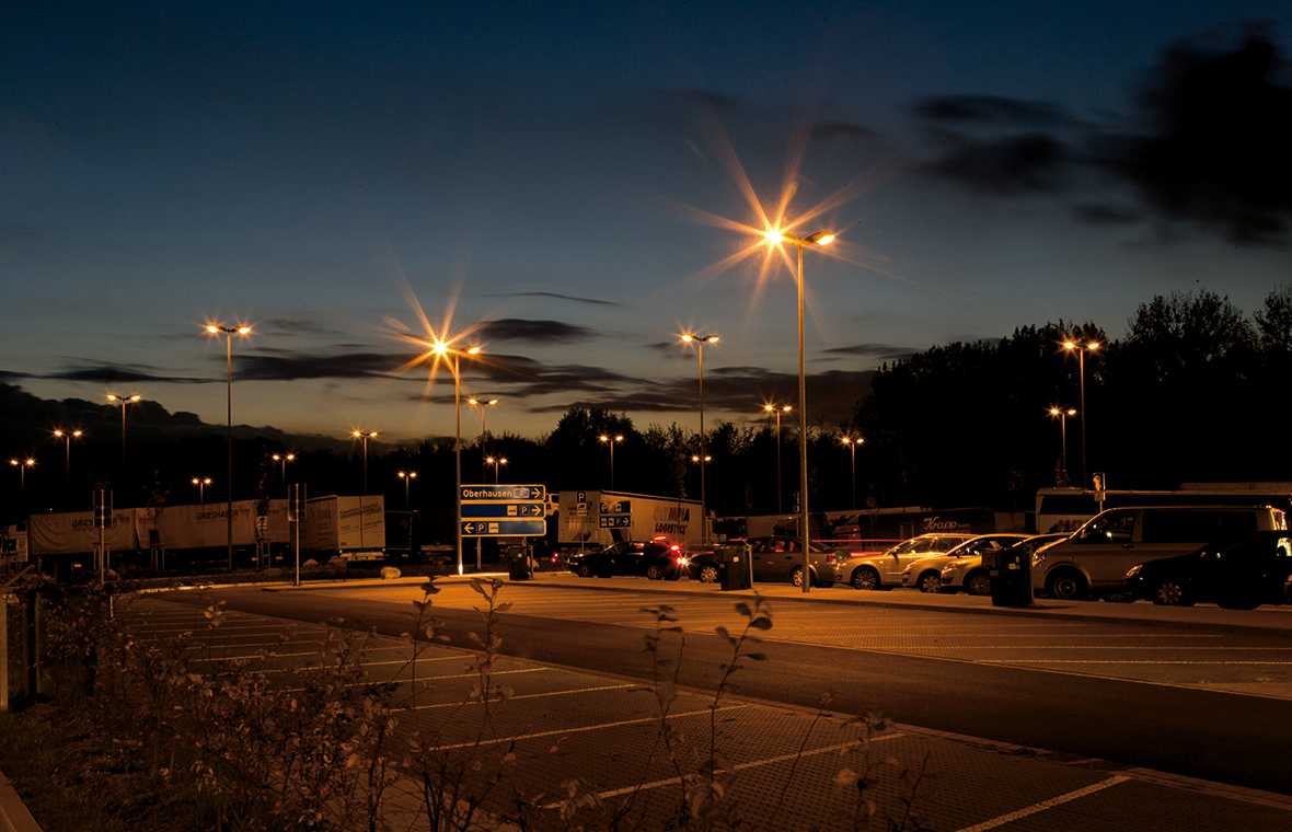 Outdoor Light Management S Trilux Simplify Your Livelink Outdoor Light According To Requirements For Less Frequented Areas Parking Spaces Or Pedestrian Paths