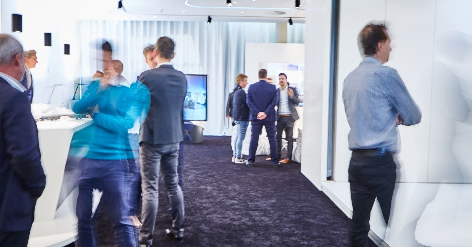 TRILUX brings its "Living Contrasts" program to customers